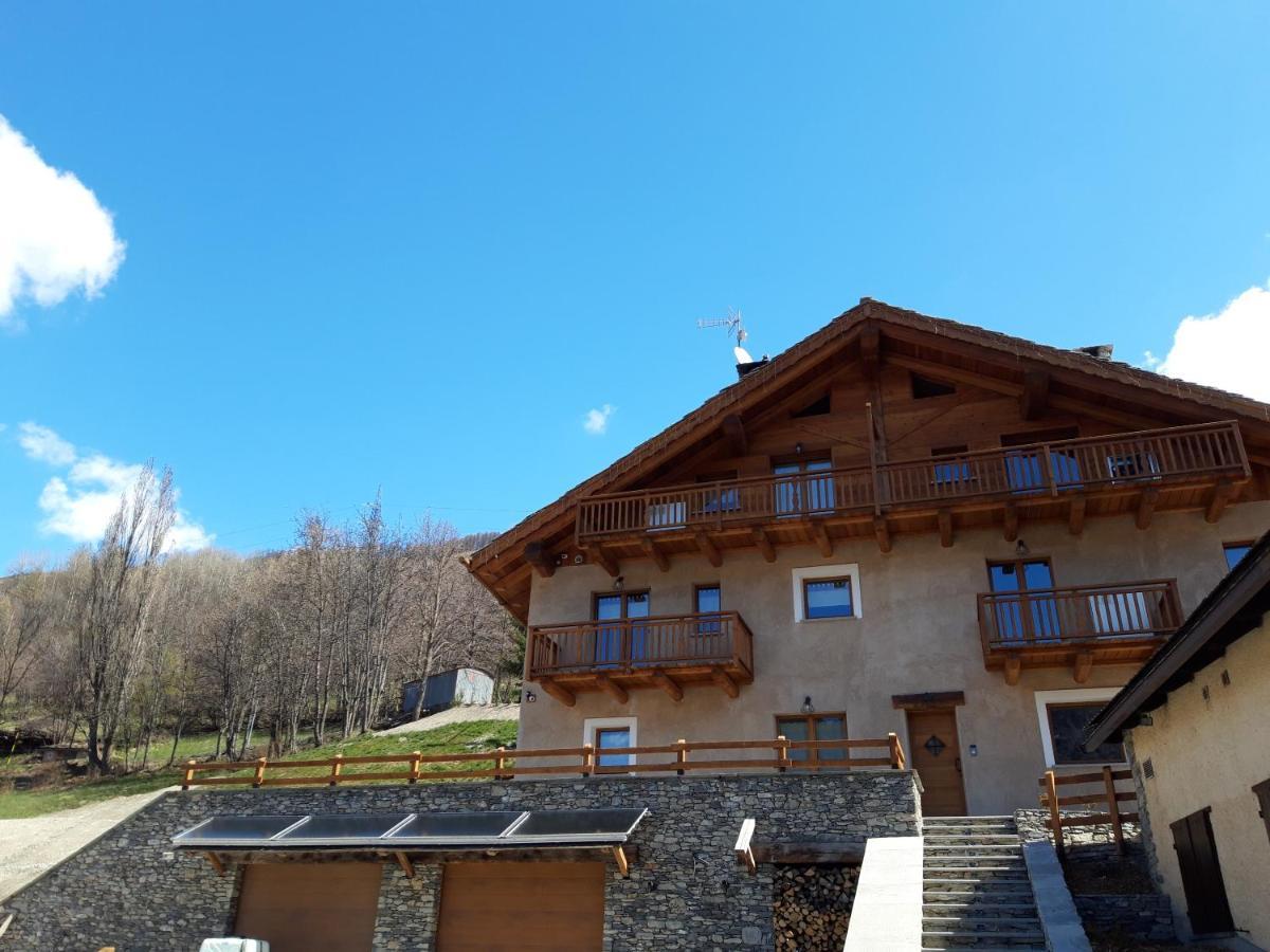 La Maison. Il Nido Dell'Aquila Bardonecchia Bagian luar foto