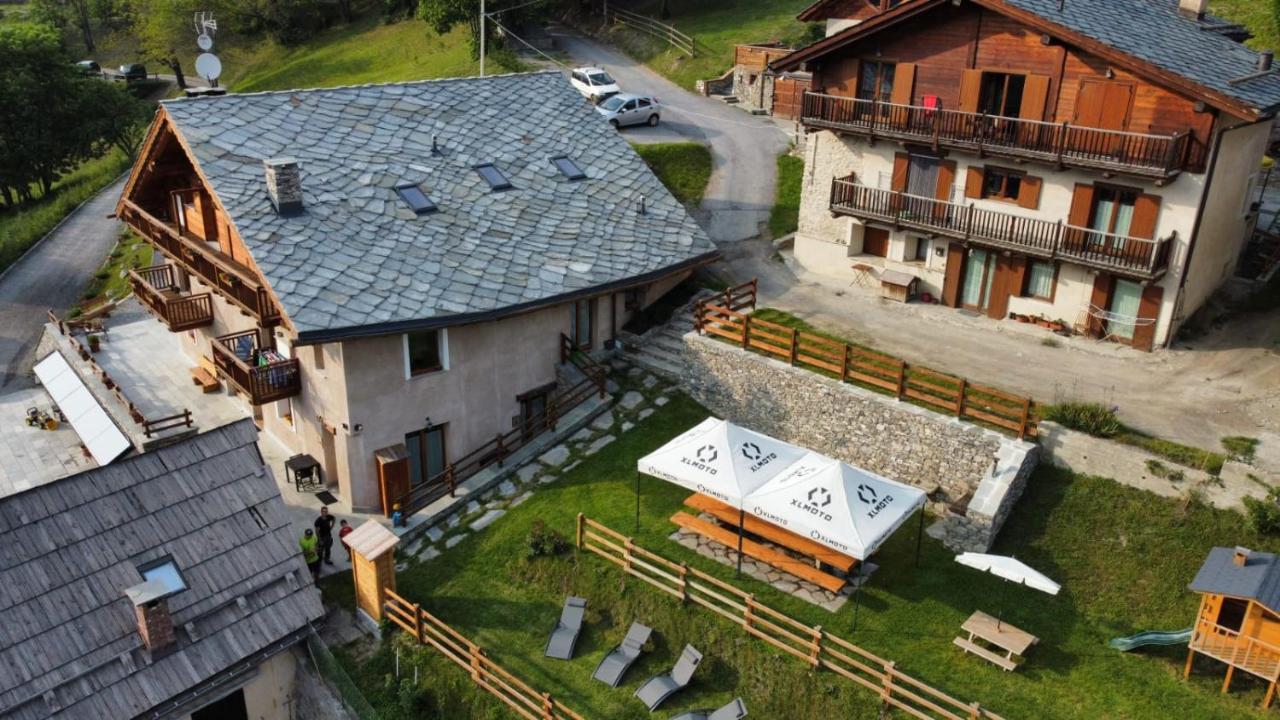 La Maison. Il Nido Dell'Aquila Bardonecchia Bagian luar foto