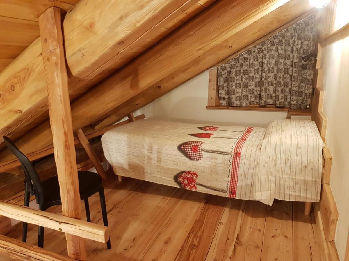 La Maison. Il Nido Dell'Aquila Bardonecchia Bagian luar foto