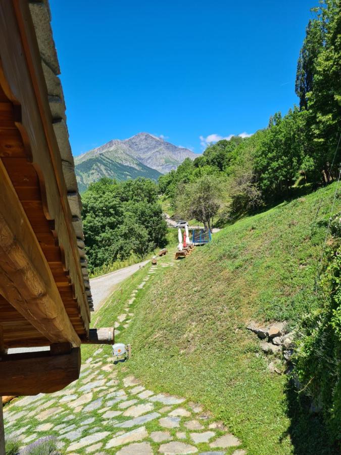 La Maison. Il Nido Dell'Aquila Bardonecchia Bagian luar foto